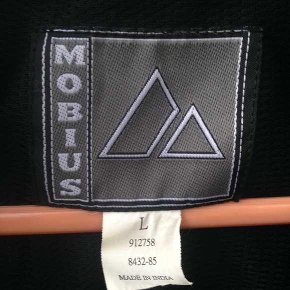 Möbius wool jacket - Picture 2 of 6